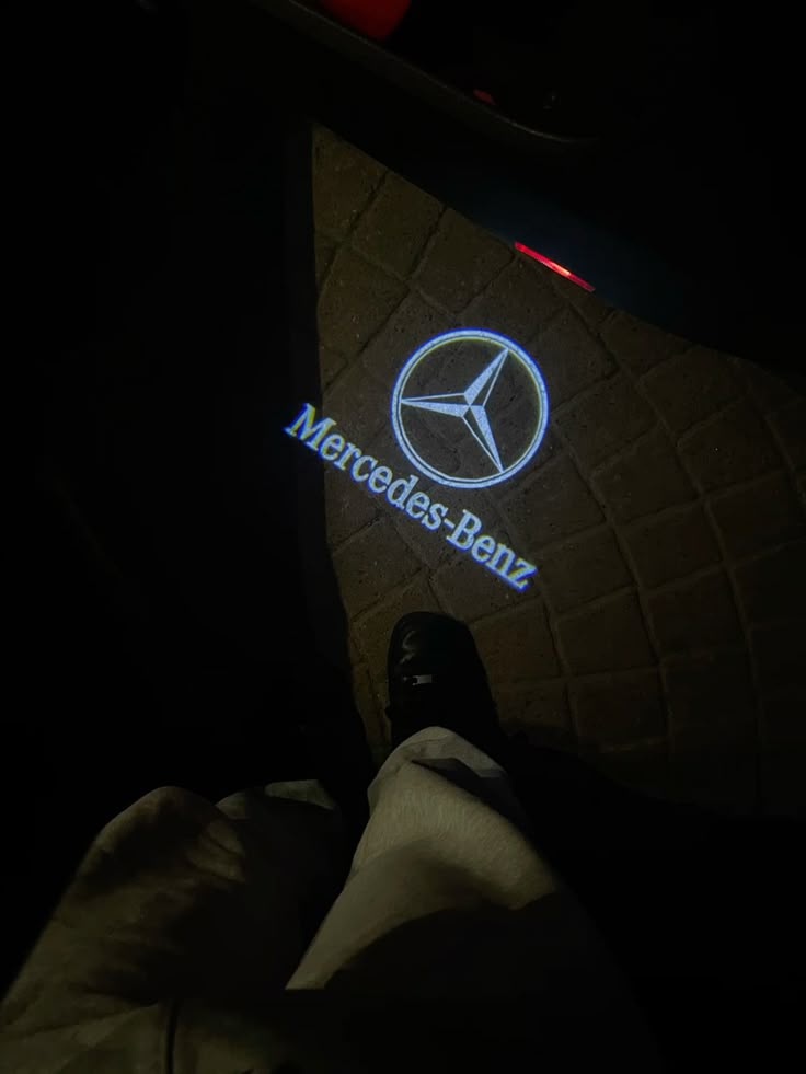 GHOSTD projection on C-Class W205